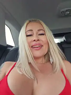MILFBARBY webcam