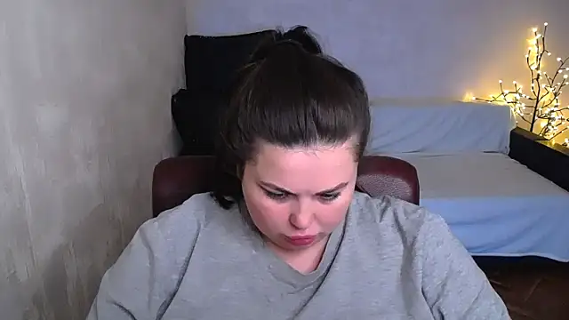 Emily_Mo webcam