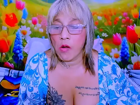 indianroxy webcam
