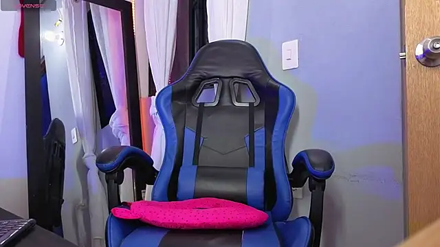 Veronica_111 webcam