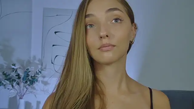 MilaVoss live cam on StripChat