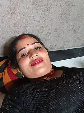 Hot_kamla