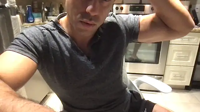 BigGuyMuscle webcam