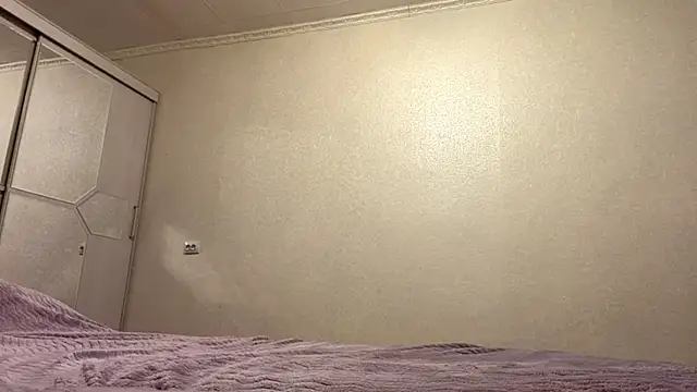 LivianDivorce webcam