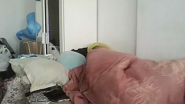 vitalik66679 live cam on StripChat