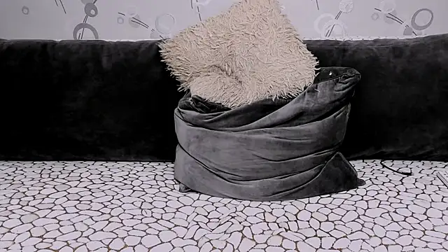 Amberhotqueen webcam