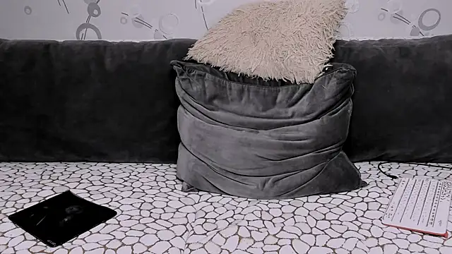 Amberhotqueen webcam