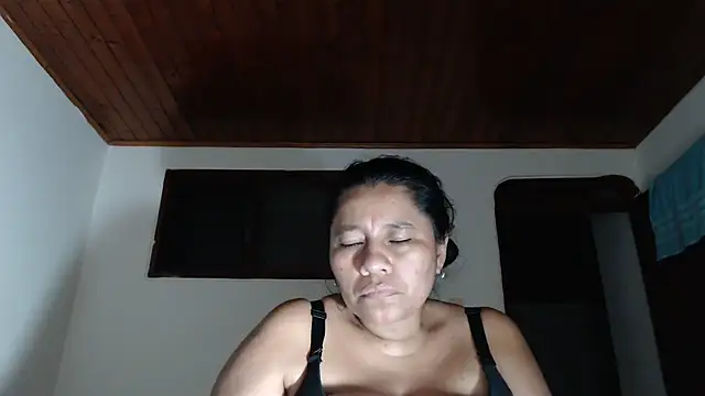 adrixxx38 webcam