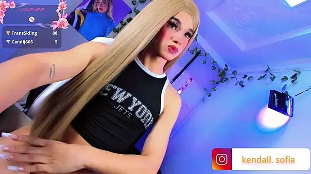 Sophiaa_doll_ webcam