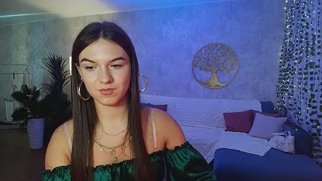 luna_lust_212 live cam on StripChat