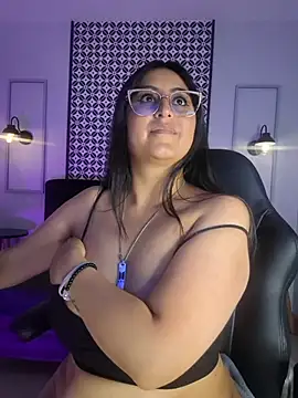 Amber_gold_ webcam