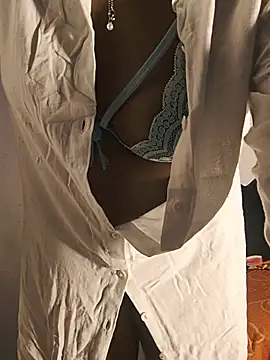 DIRTYSECRET_QUEEN_07 webcam