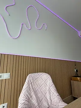 streetdoll webcam