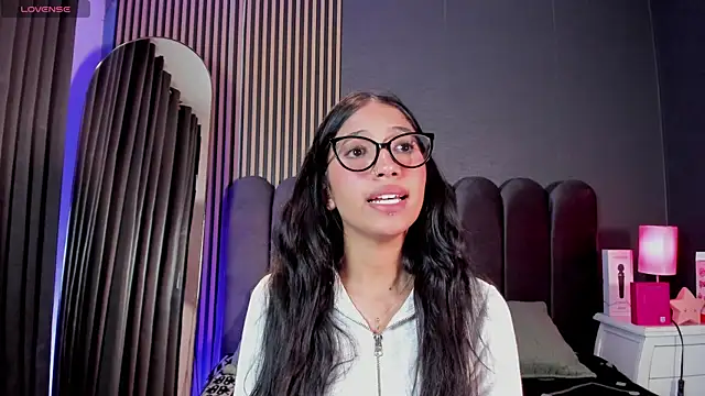 Tyla_Ks webcam