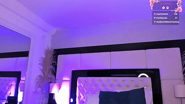 SummerLuna webcam