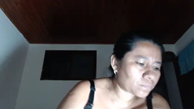 adrixxx38 webcam