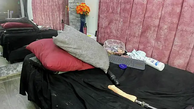 lucy78pretty webcam