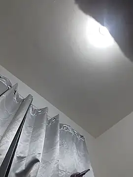 Tiffany_bella live cam on StripChat