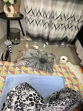 Nicole_bash webcam