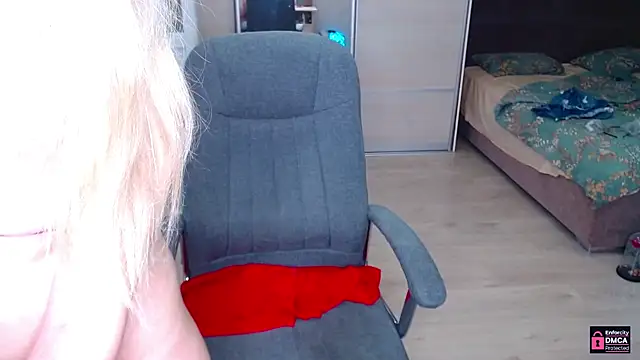 Lana__Nova webcam