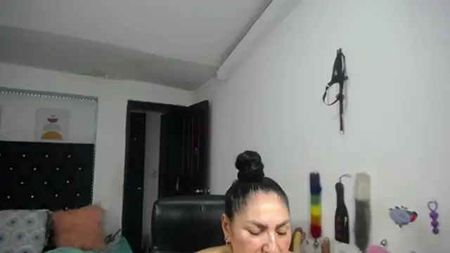 mature_bigboobs10 webcam