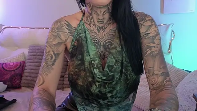 MeganWitch webcam