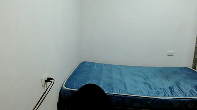 estefania224 live cam