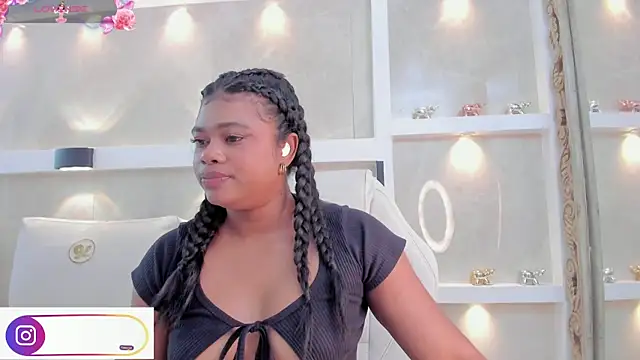juliana_smithh webcam
