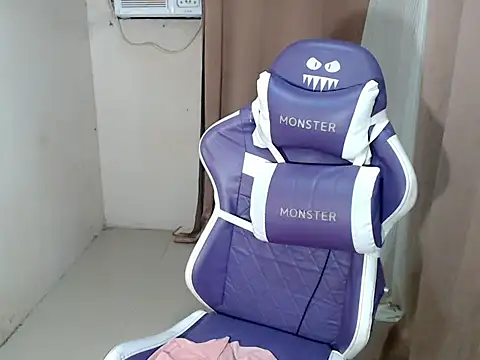 Ur_Goddes_Barbie live cam