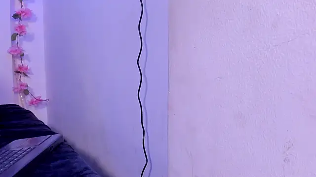 abbiecollins_js webcam
