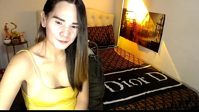NinaDOM4CUM webcam