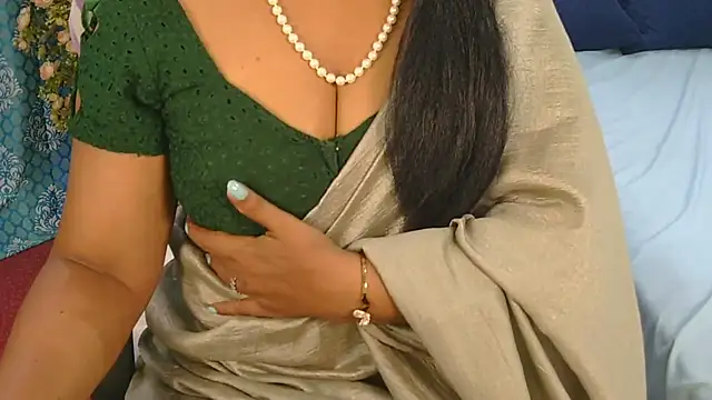 Mallu_Manisha webcam