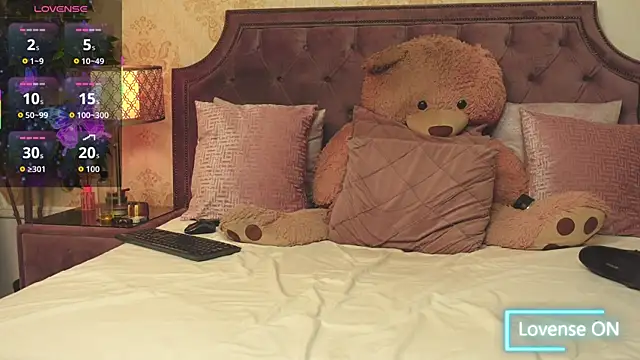 JaneDevine live cam on StripChat