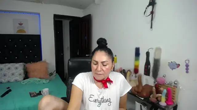 mature_bigboobs10 webcam