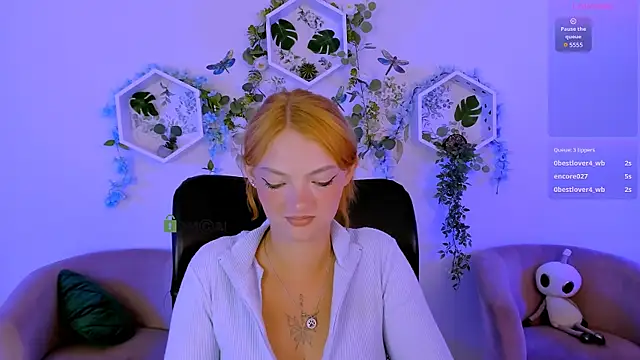 melody_sky_ webcam