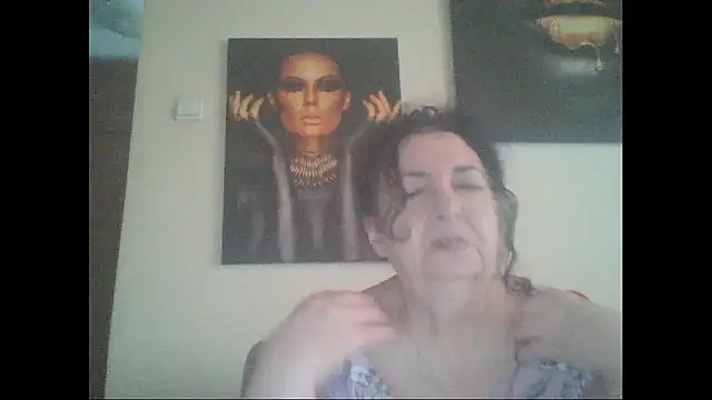 maturekorine webcam