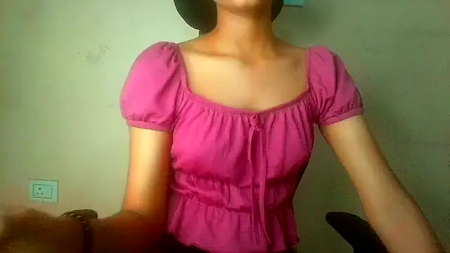 Chandani-Love webcam