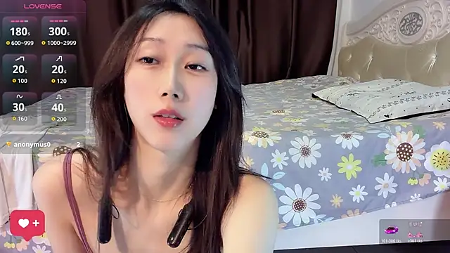 Queenbb88 webcam