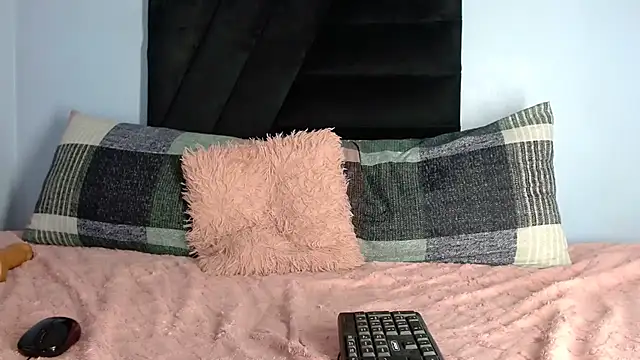 Loyal_Sashaa webcam