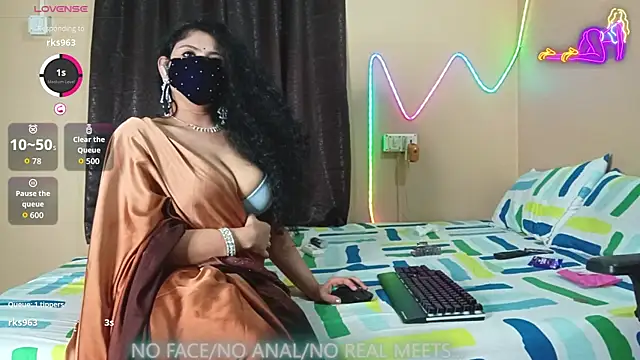 Bubbly_143 webcam