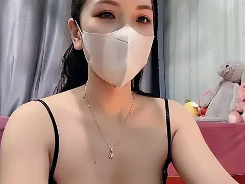 Lucy-681 webcam