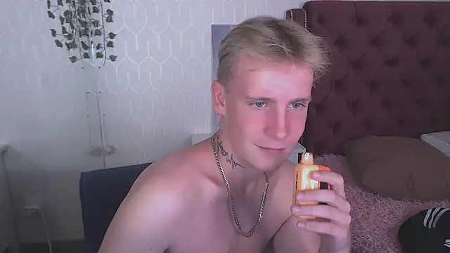 _AlexHot_ webcam