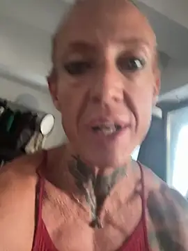 miryredqueen webcam