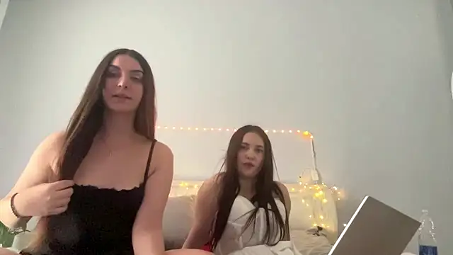 LucyLuxy webcam