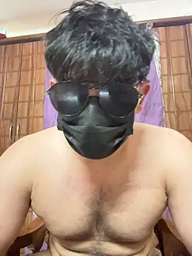 Maxwithsexybody webcam