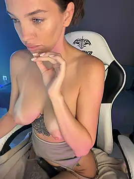 julia_fly webcam
