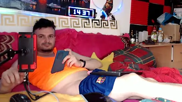 Hugec0ck007 webcam