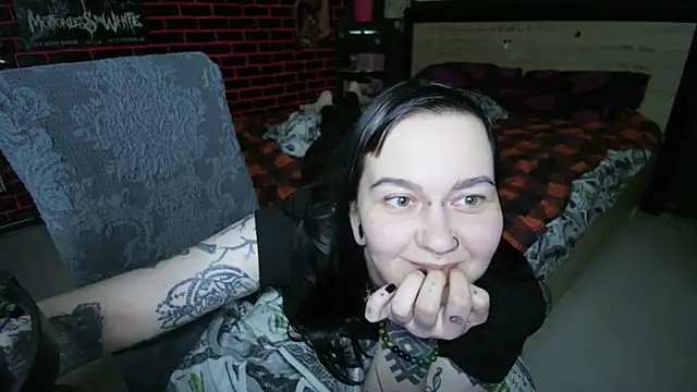MessalinaOfficial webcam