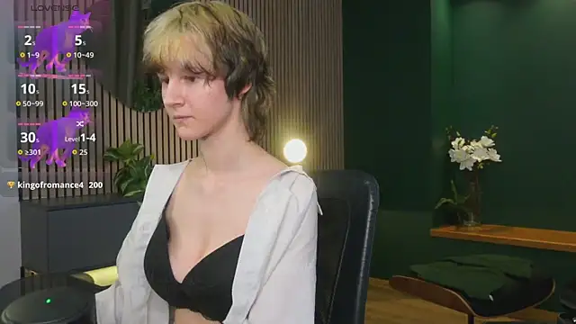 Senpai_Sins webcam