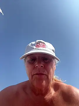 Blondnboujee53 webcam